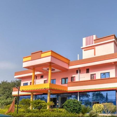 Hotel Nisarg Lodging And Restaurant Αουρανγκαμπάντ Εξωτερικό φωτογραφία