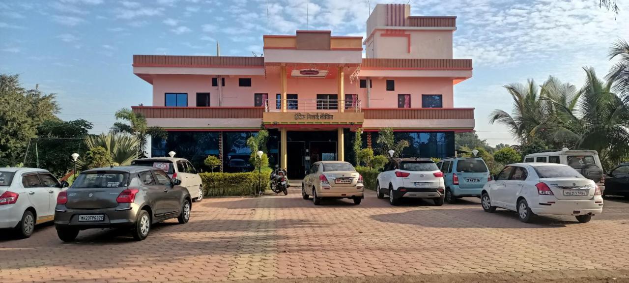 Hotel Nisarg Lodging And Restaurant Αουρανγκαμπάντ Εξωτερικό φωτογραφία