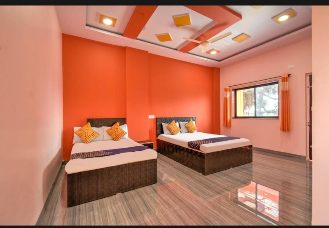 Hotel Nisarg Lodging And Restaurant Αουρανγκαμπάντ Εξωτερικό φωτογραφία