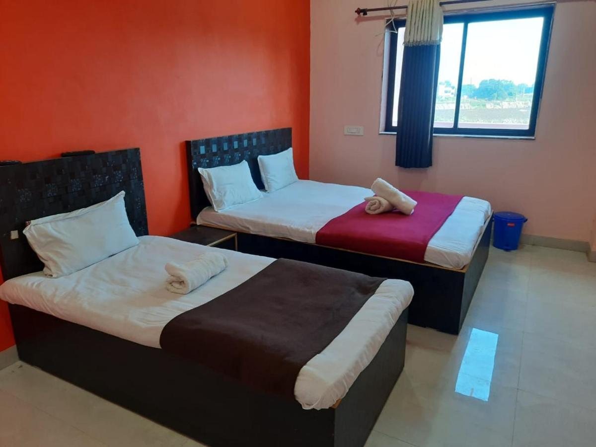 Hotel Nisarg Lodging And Restaurant Αουρανγκαμπάντ Εξωτερικό φωτογραφία